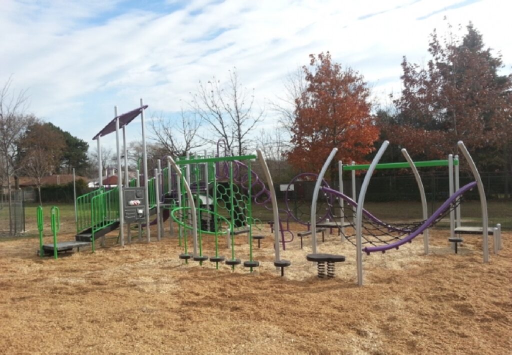 img project PARCS Beausoleil Island Playground Install Ayr Cambridge Kitchener 01