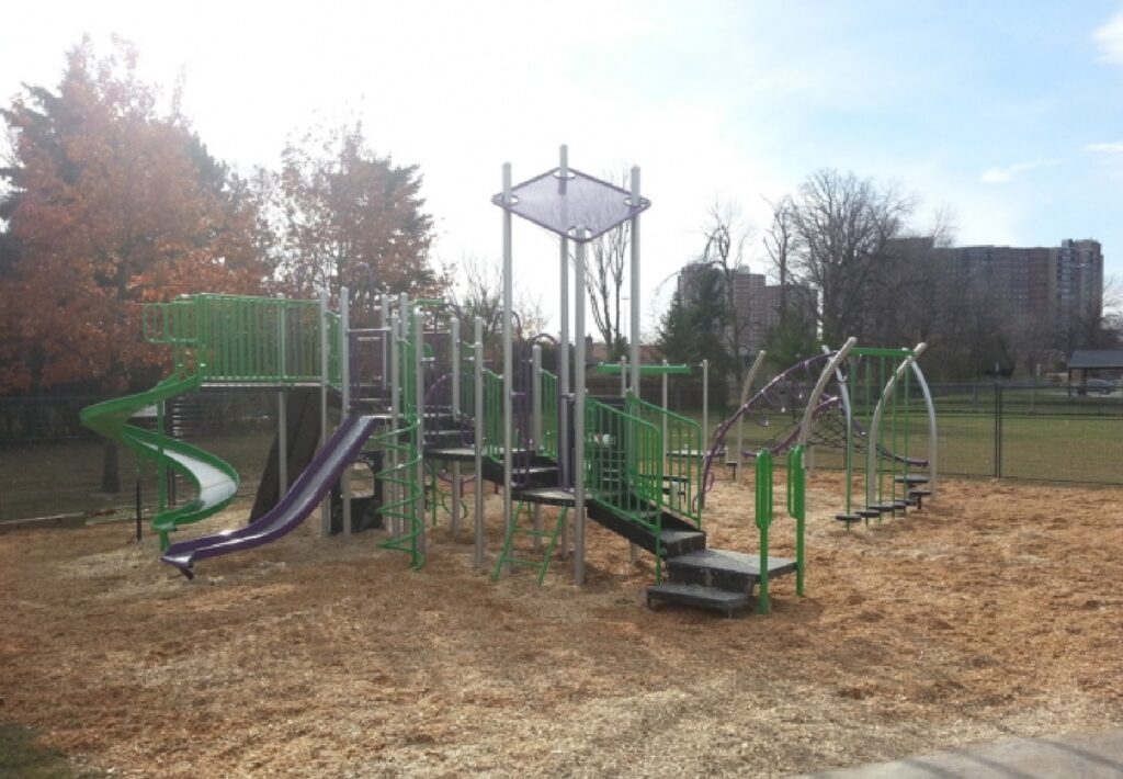 img project PARCS Beausoleil Island Playground Install Ayr Cambridge Kitchener 02