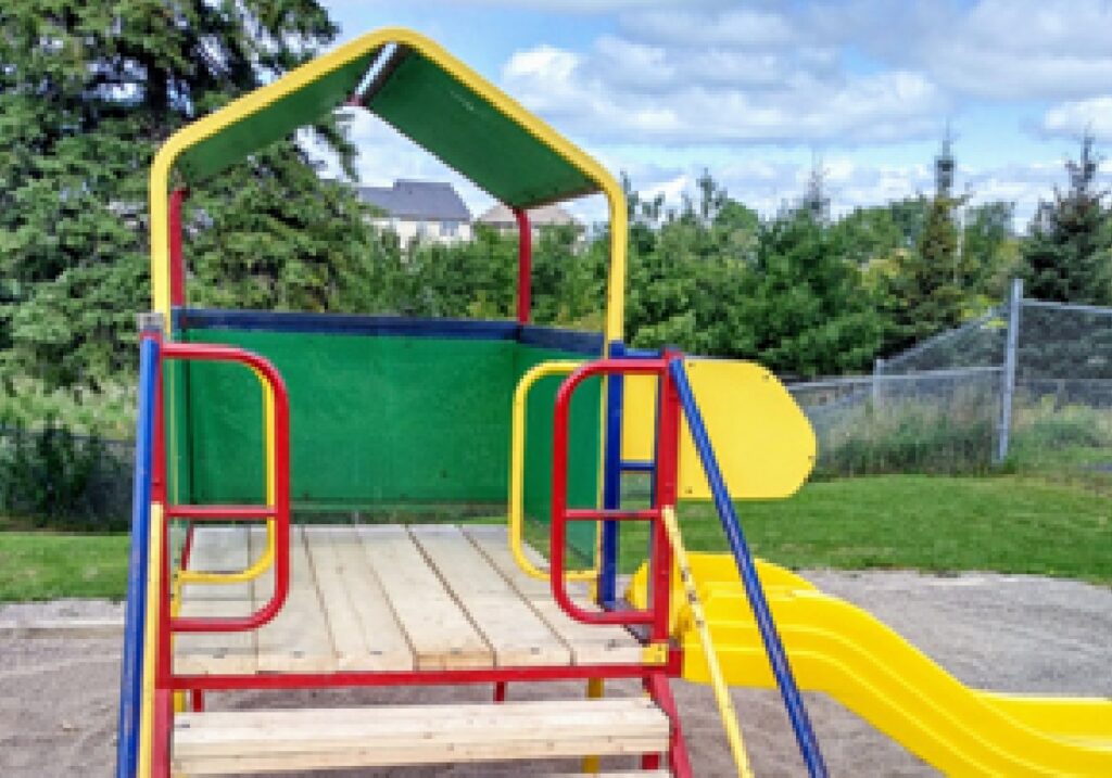 img project PARCS Playground Repairs at Credit Meadows