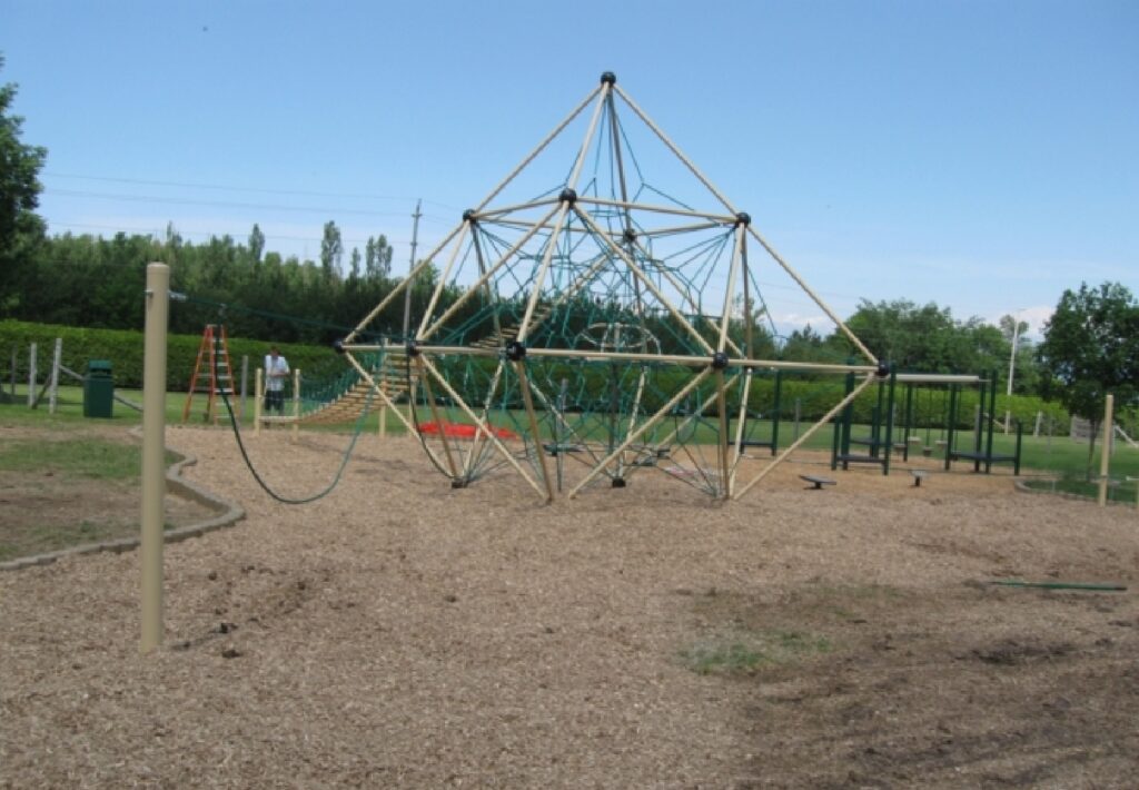 img project PARCS Scenic Caves Playground Ayr Cambridge Kitchene 05