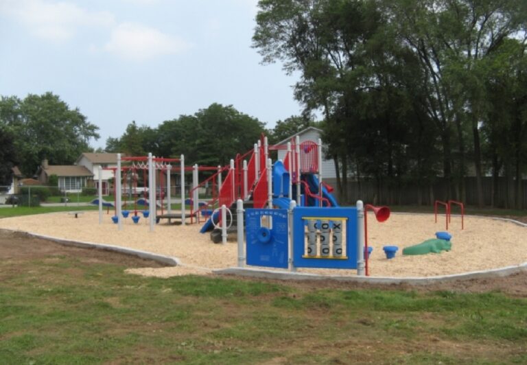 img-project-PARCS-Falgarwood-PS-Playground-Ayr-Cambridge-Kitchene-03